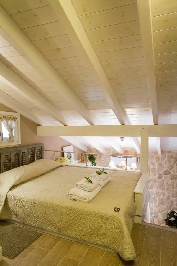 Lianelia Boutique Village House Argyrades Exterior photo